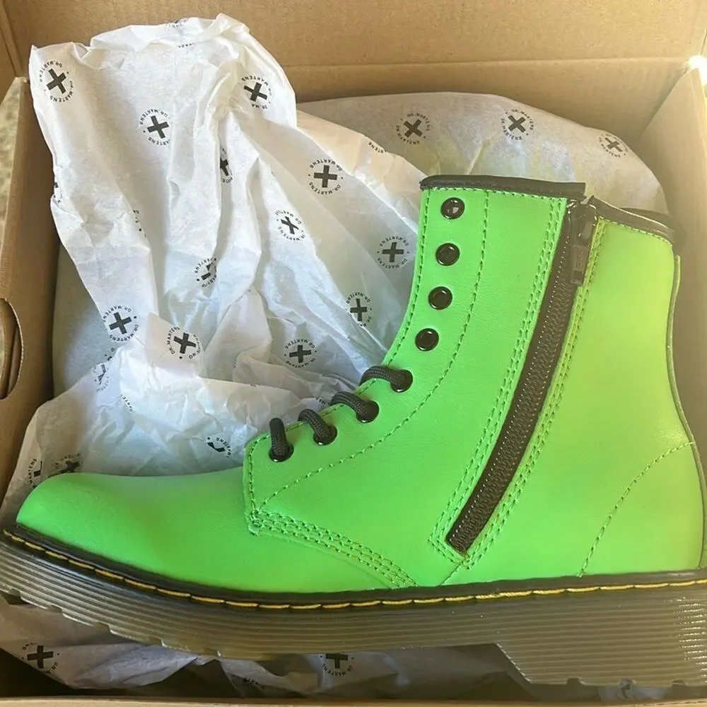 Dr. Martens Delaney T Lamper Slime Green Lace Up Boots 20669309 Size US 4 EU36